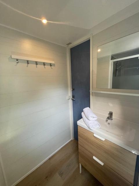 Camping Les Cigales Otel Mandelieu Dış mekan fotoğraf